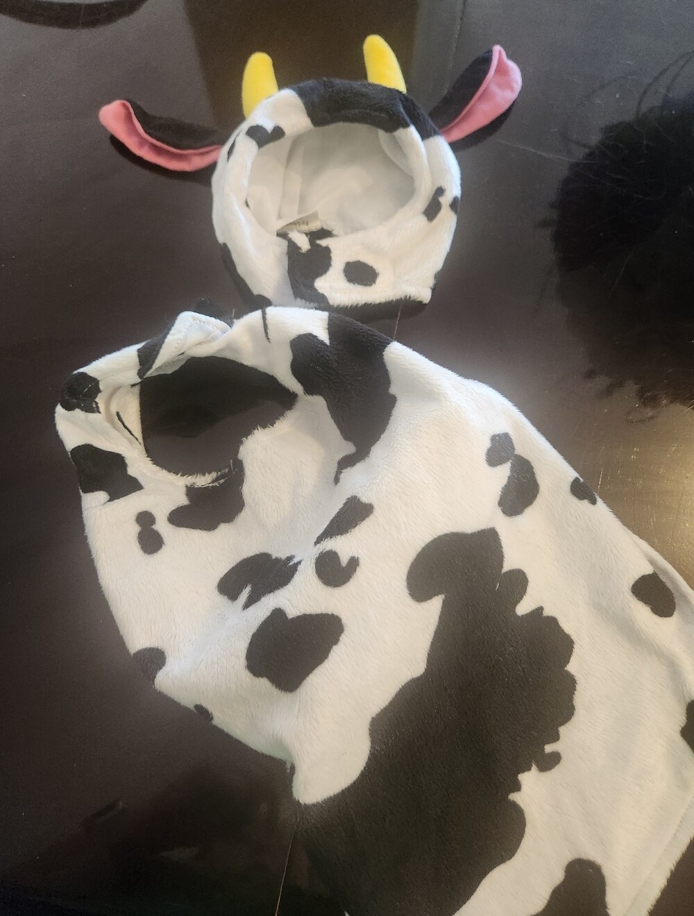 Pet Cow Print Costume - White and Black